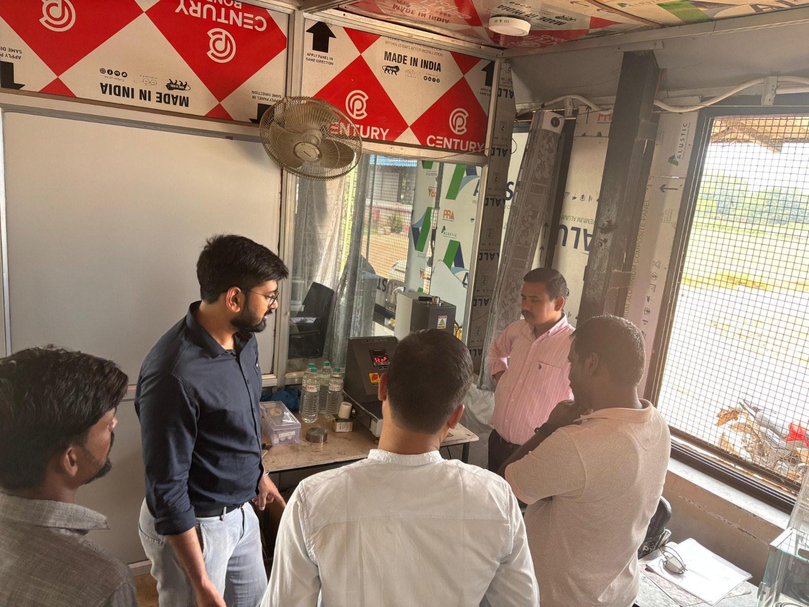 सुंदरगढ़ ओडीशा की टीम ने किया एमआरएफ एवं एमआरसी सेंटर बुरुंडवाड़ा सेमरा का अध्ययन भ्रमण