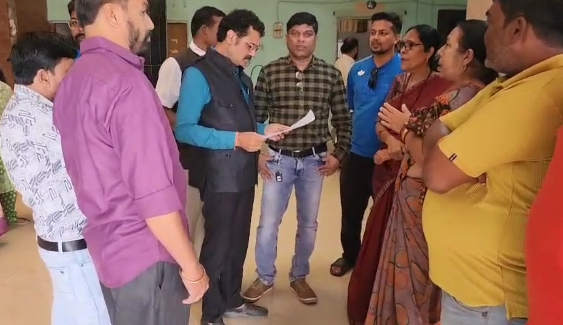 जगदलपुर नगर निगम: भाजपा पार्षद का बगावती तेवर, अपनी ही सरकार को सौंपा ज्ञापन,लगता है भाजपा के अंदर कुछ ठीक नहीं चल रहा है