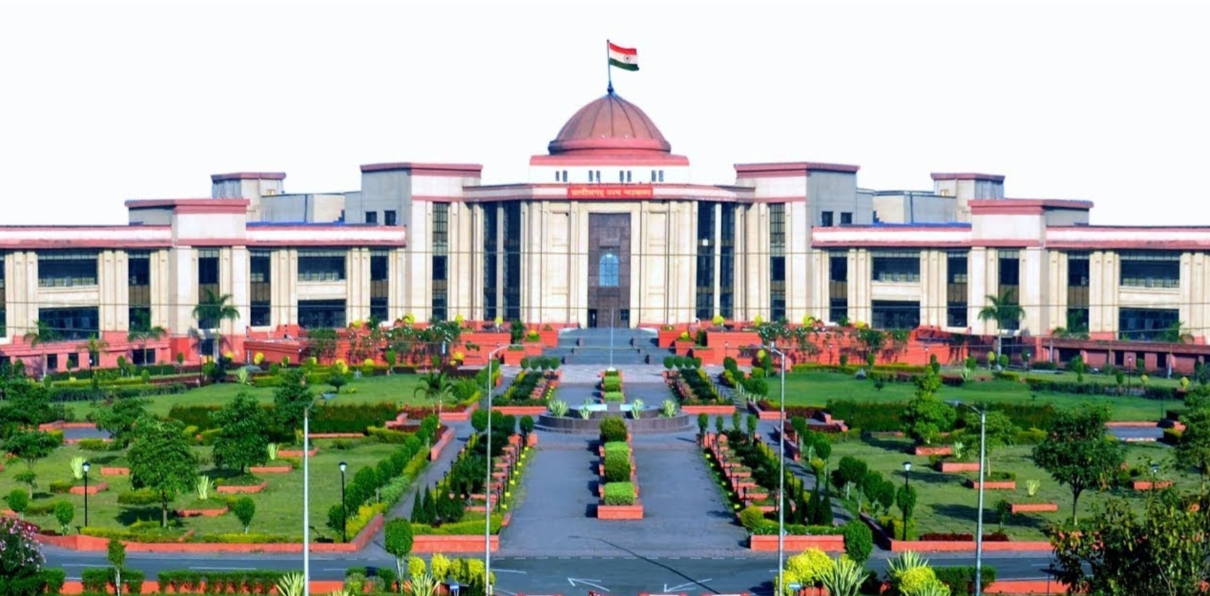 हाई कोर्ट का बड़ा फैसला अब जन्मदिन की होर्डिंग नहीं लगा पाएंगे चौक चौराहों पर….